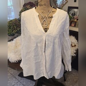 White Eyelet Detail Long-Sleeve Blouse - M